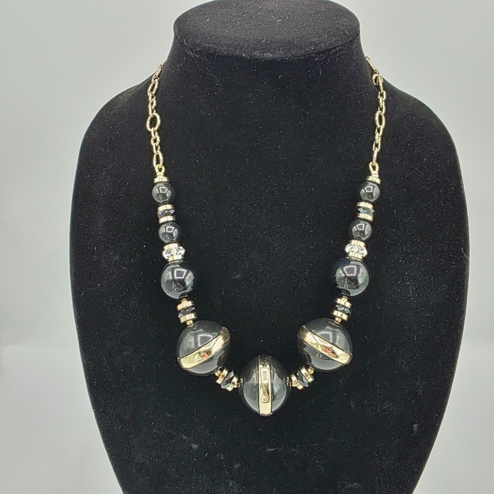 Talbots Womens Beaded Gold Tone Gray Chain Necklace Tropical Casual Chic